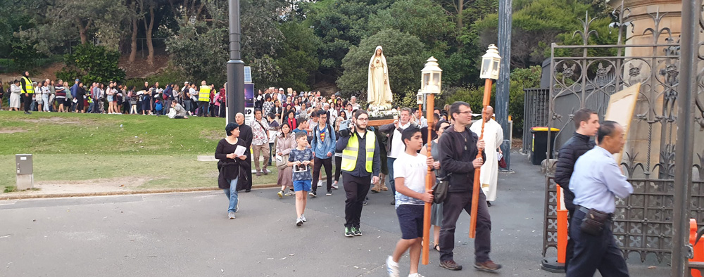 1019 Marian Procession 5